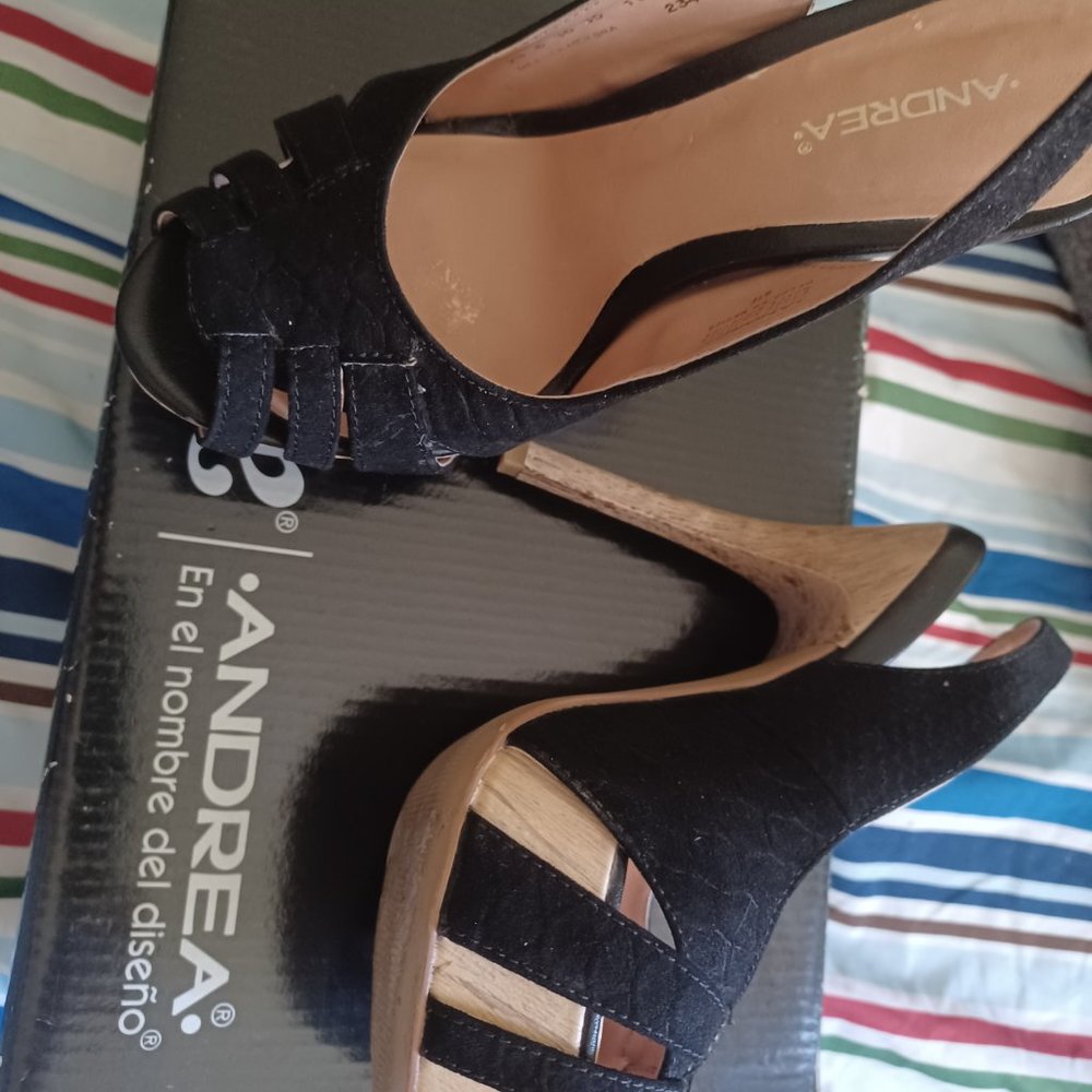 Shoes - Picture 2 of 4